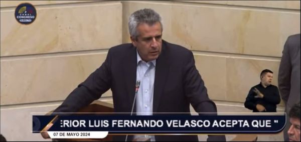 El Ministro Velasco defiende con firmeza la lucha anticorrupción del Gobierno Petro