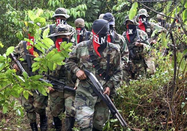 La Vega, Cauca: guerrilleros del ELN ejecutan retén en la zona rural