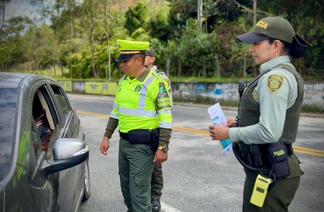 Operativos policiales en las vías de Popayán