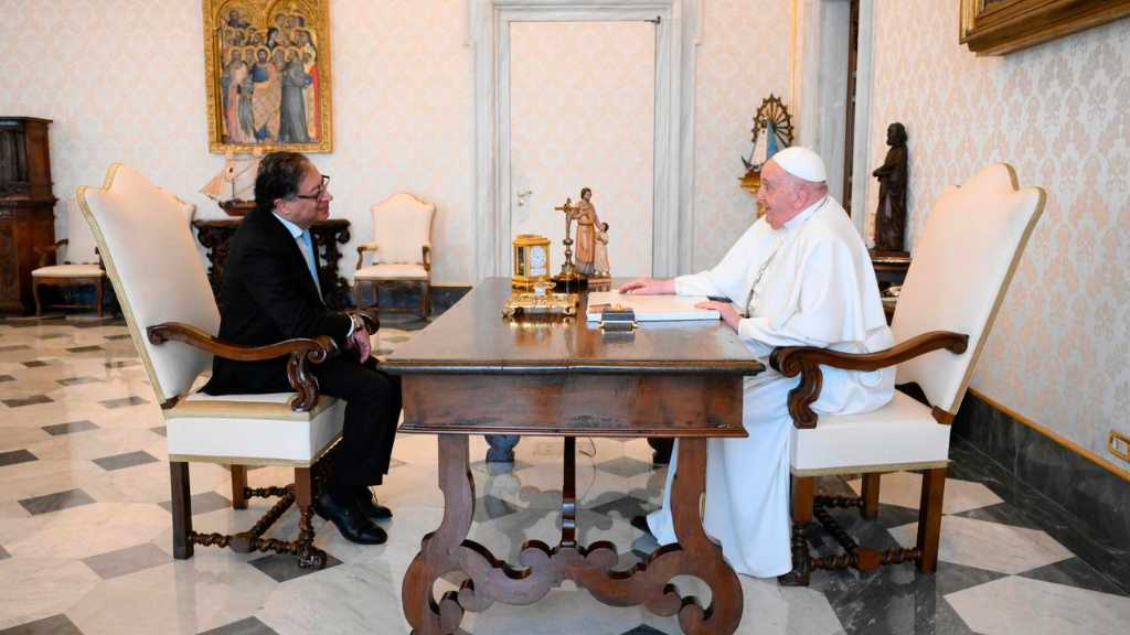 Petro se reunión con el Papa Francisco