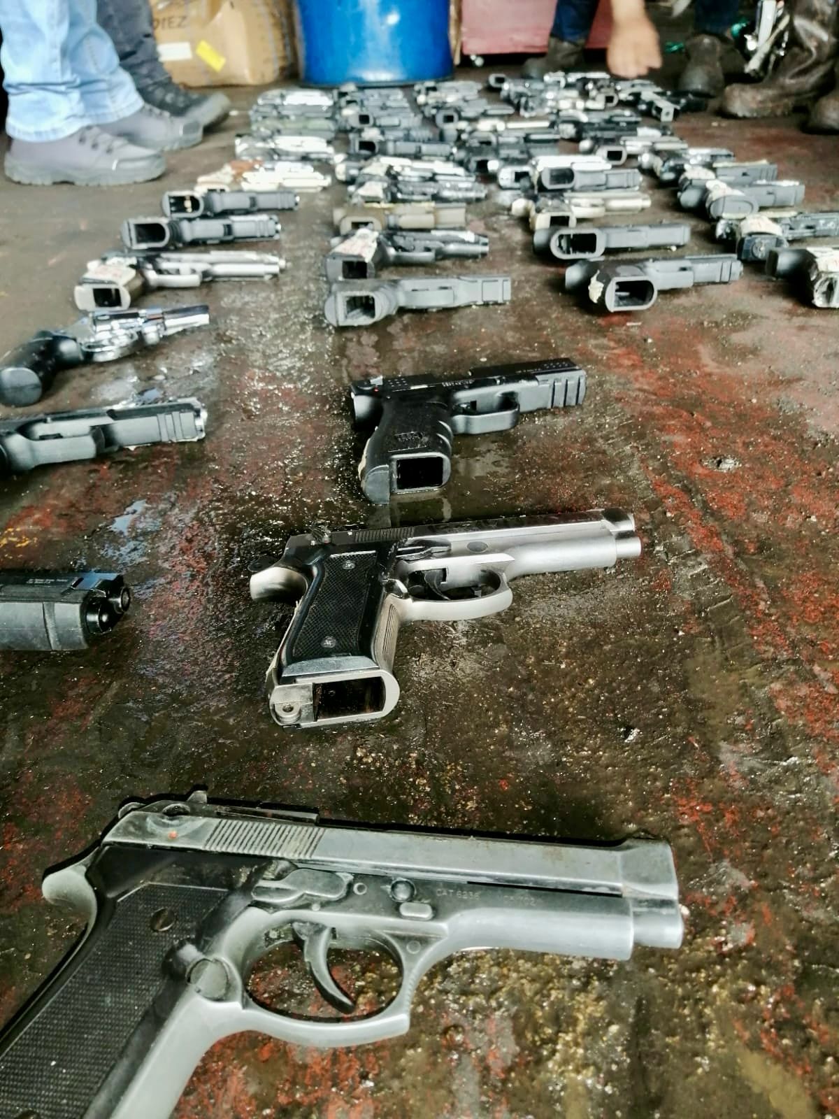 Policía destruyó más de 300 armas traumáticas incautadas en operativos contra el crimen en Popayán