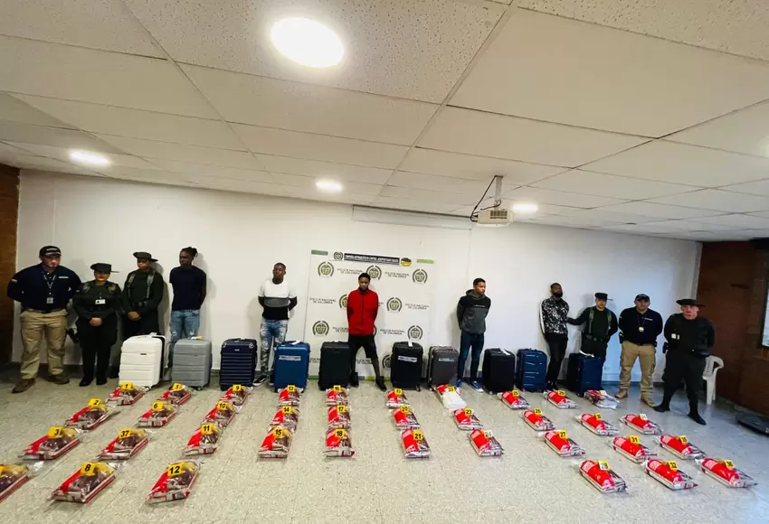 Dominicanos pretendían sacar 215 kg de cocaína por el aeropuerto El Dorado