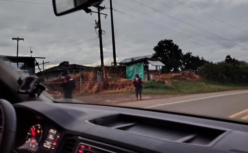 Guerrilleros del ELN salieron a la vía Panamericana como "Pedro por su casa"