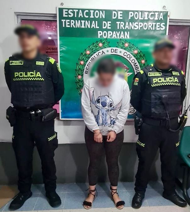 Mujer requerida por varios delitos fue capturada en la terminal de transportes de Popayán