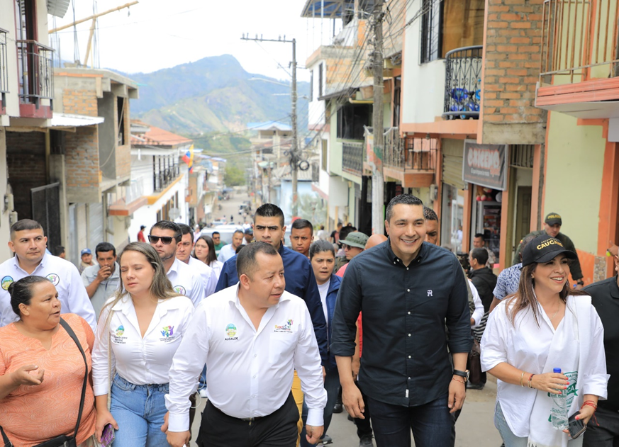 Florencia, una prioridad para la inversión en salud e infraestructura vial