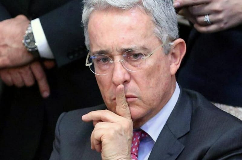 Niegan recurso de queja interpuesto por la defensa de Uribe contra la juez del caso