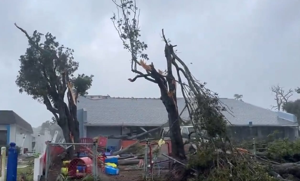 Caos y destrozos por el paso del huracán Milton por Florida, EE.UU.