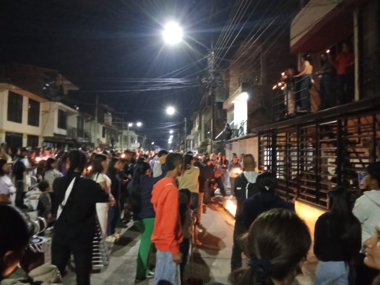 El desfile de la Banda de Marcha Popayán Musical para honrar la memoria del profesor Luis Gerardo Díaz