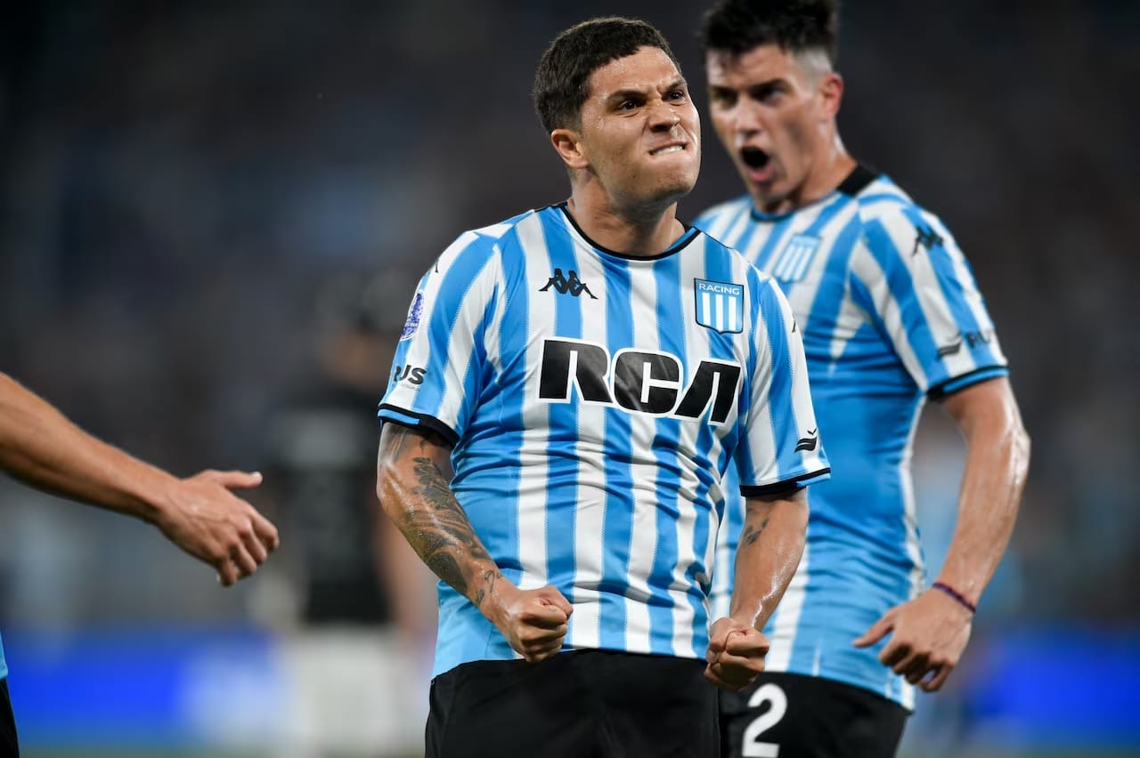 ¡Racing, campeón de Copa Sudamericana! Juanfer y Roger,  protagonistas