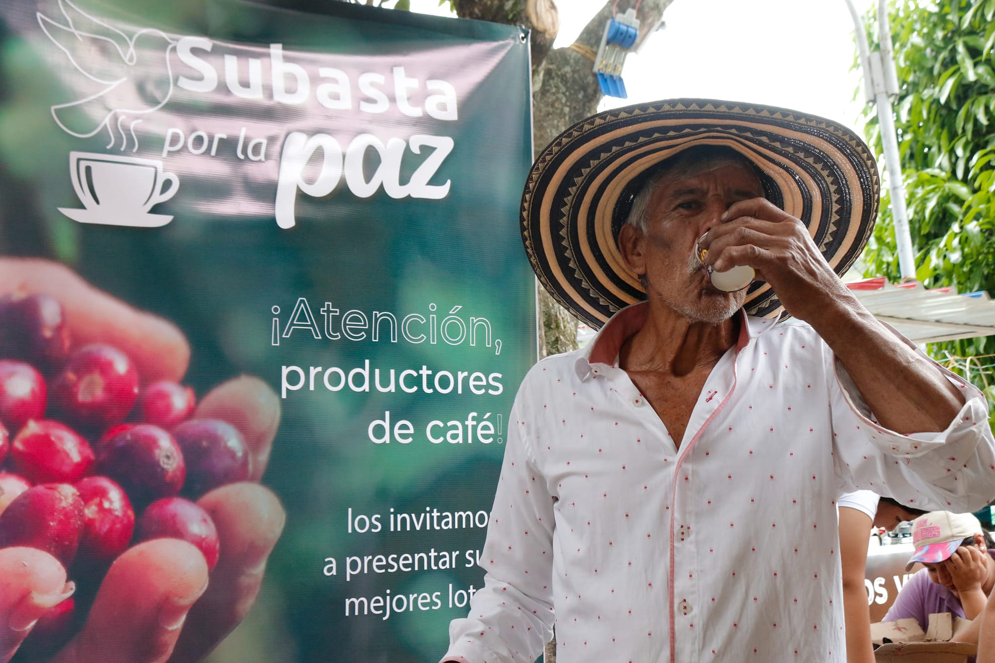 Inició la gran subasta por la paz en Argelia