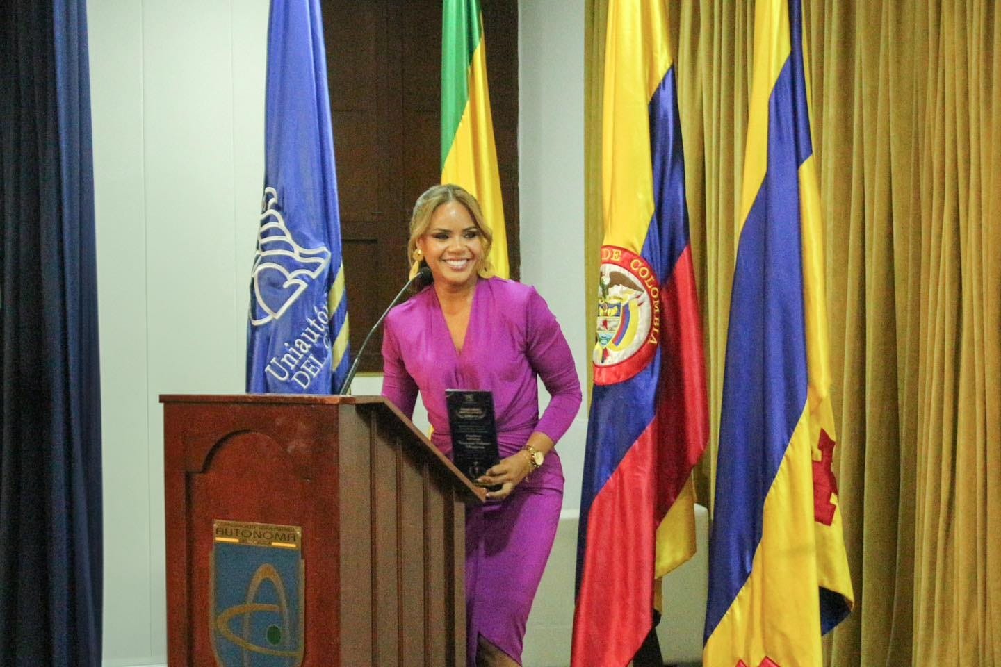 Yessenia Velasco, Gestora Social de Popayán, recibe el premio “Propulsora del Futuro”