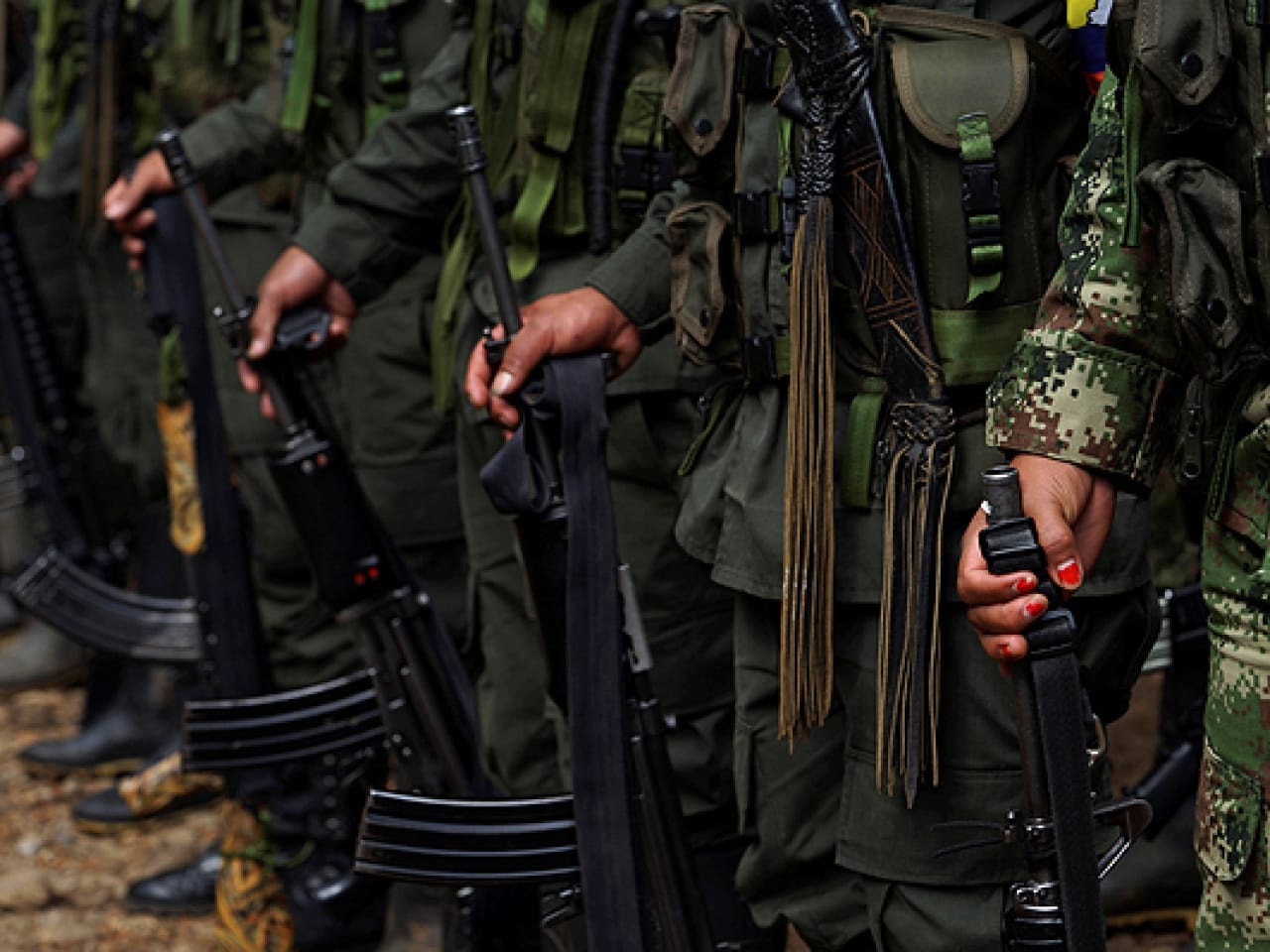 Integrantes de grupos armados al margen de la ley se entregaron al Ejército