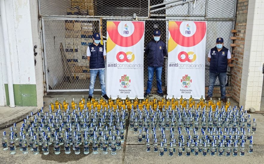 Incautado aguardiente adulterado en la vía Mojarras - Popayán