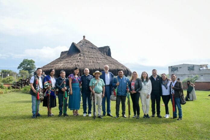 Universidad Indígena firma convenio de cooperación con Universidad Nacional