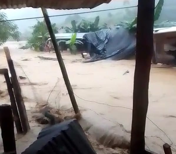 Campesinos del corregimiento de San Juan del Mechengue atrapados por inmensas inundaciones