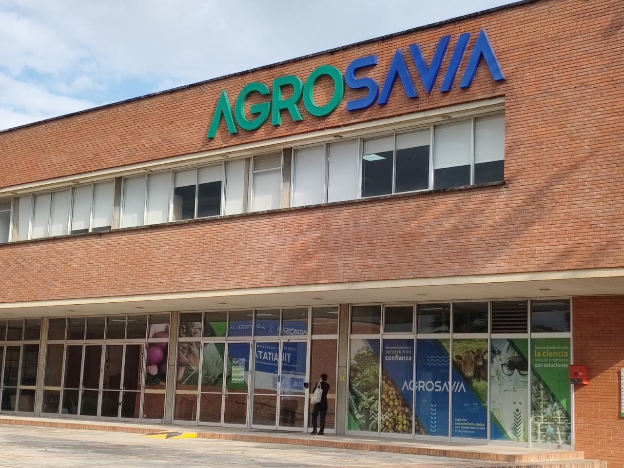 Grave crisis enfrenta la Corporación colombiana de investigación agropecuaria  (Agrosavia)