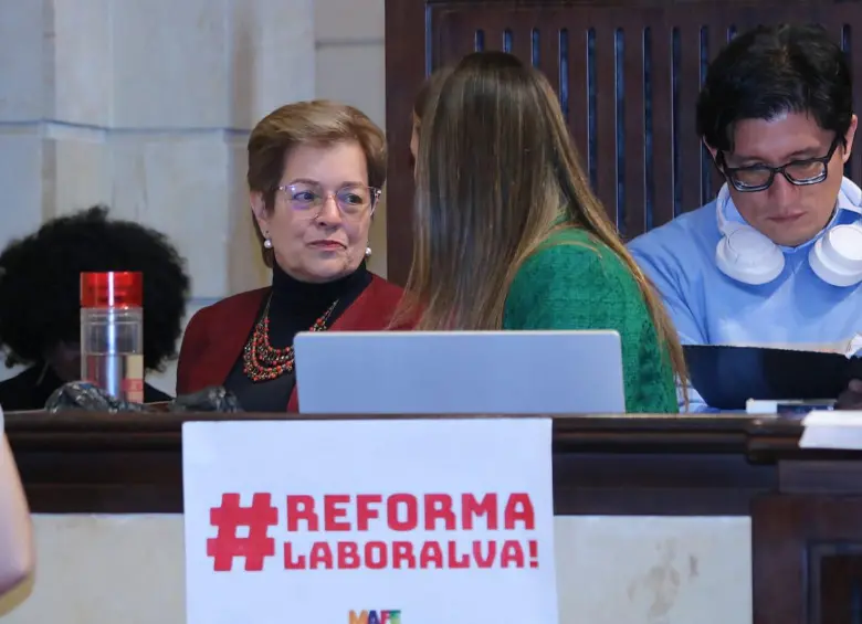 Negar la reforma laboral “es como volver a echar seguro a la puerta de una fábrica en llamas”, dice el presidente Gustavo Petro