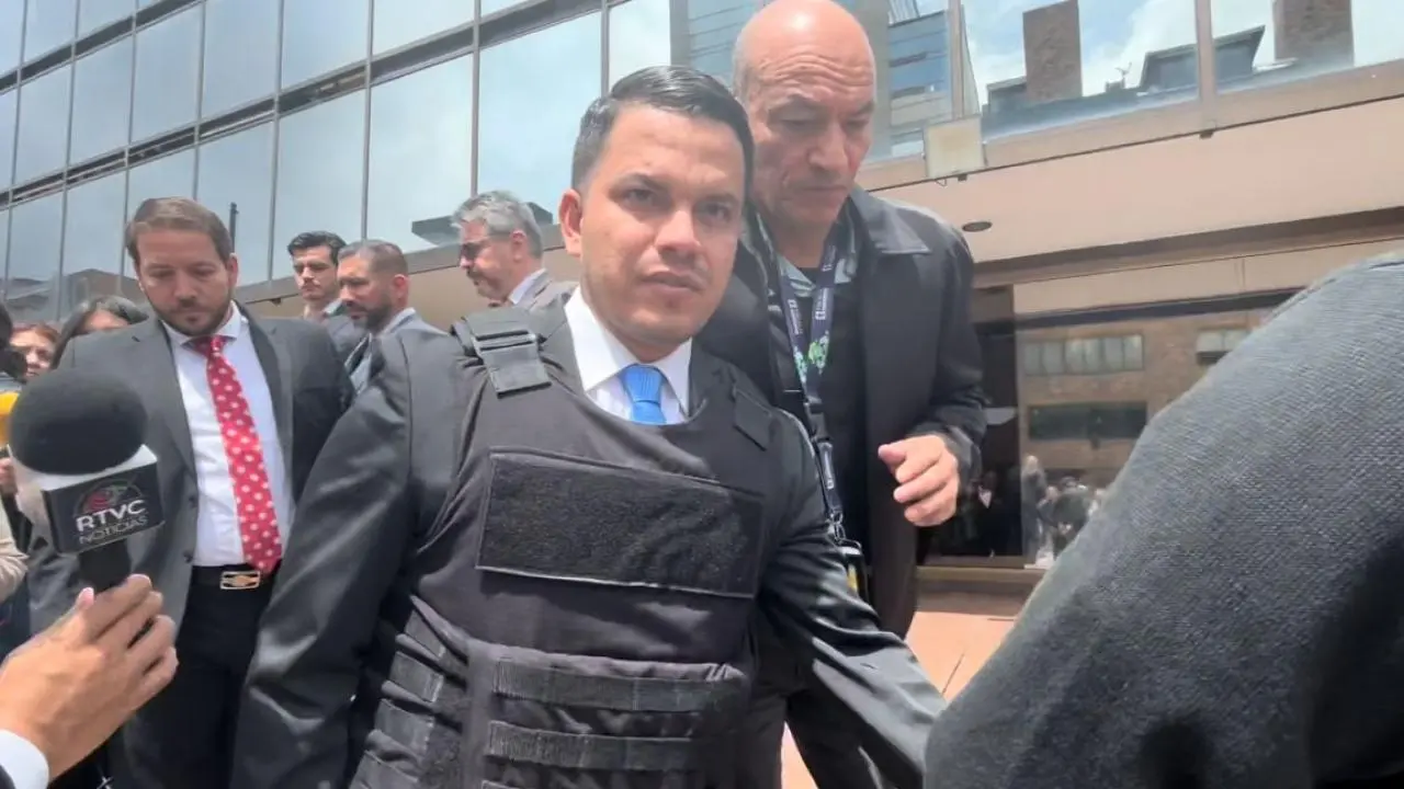 Se robó miles de millones y solo le dieron cinco años de cárcel: el caso Sneyder Pinilla
