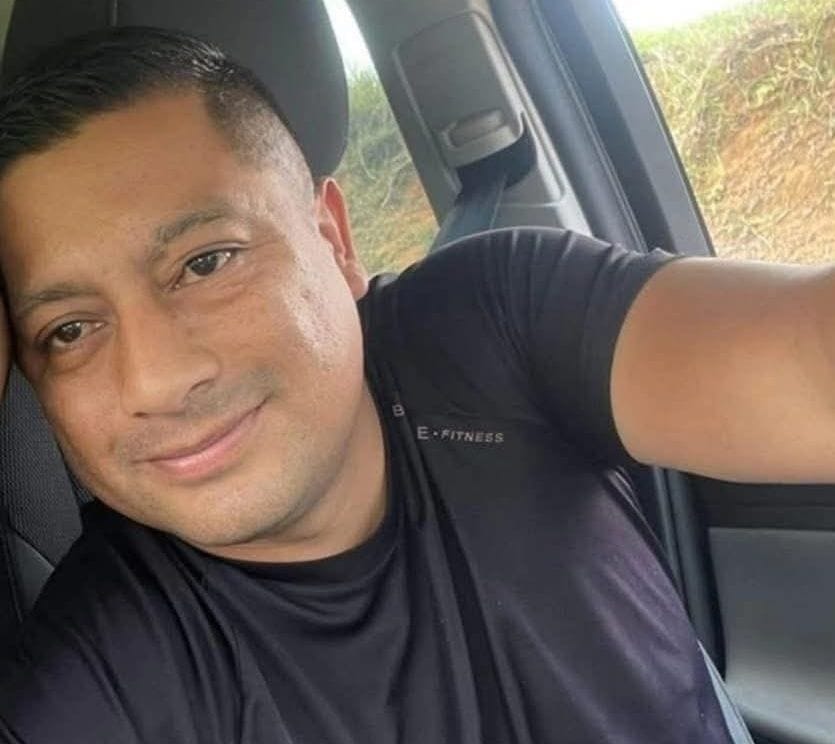 Identificado militar que murió incinerado en ataque armado contra bus en Caquetá