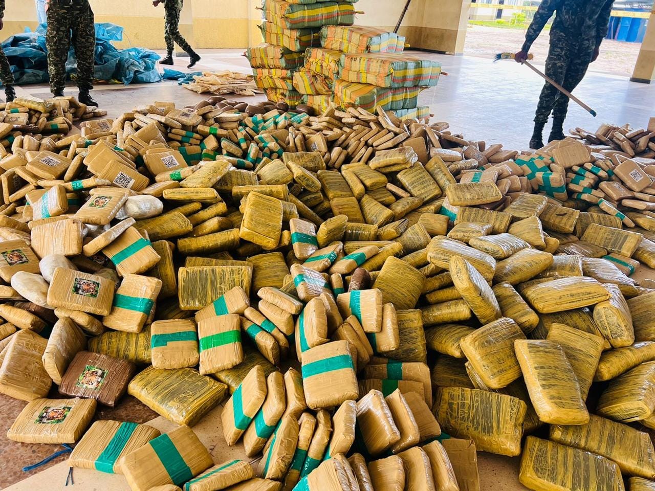 Golpe tras golpe al narcotráfico: Ejército Nacional incauta más de 2.5 toneladas de marihuana y 346 kilos de cocaína en Casanare