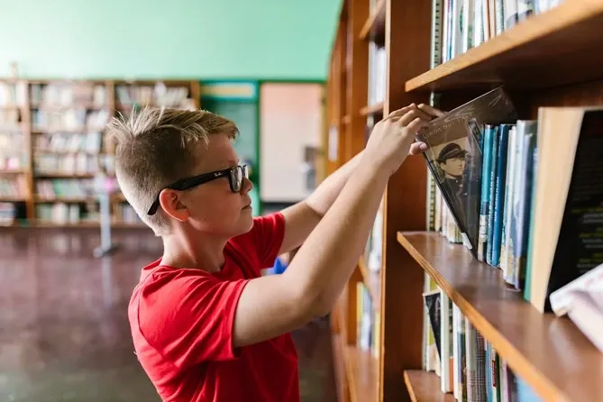Cómo fomentar el hábito de lectura en niños con colecciones como Los Compas