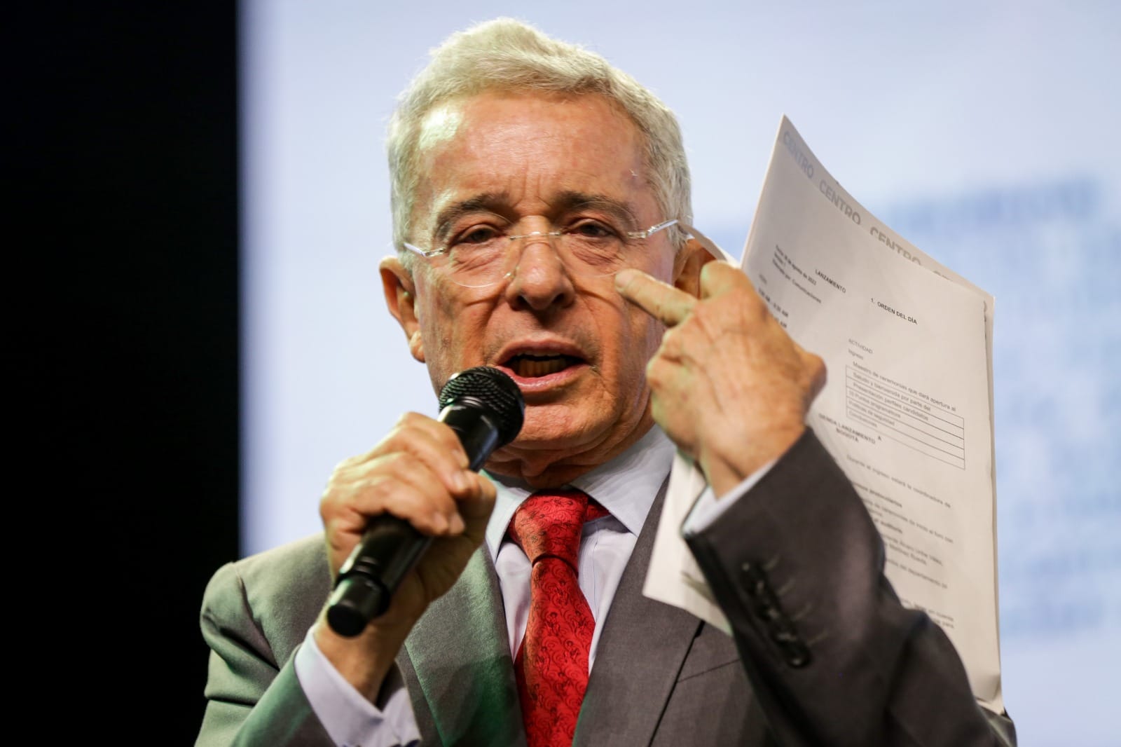 La Fiscalía pidió una sentencia condenatoria contra el expresidente y líder del Centro Democrático en el juicio por presunto soborno a testigos