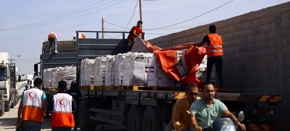 ONU alerta sobre paralización de ayuda humanitaria para Gaza por escasez en reservas de combustible
