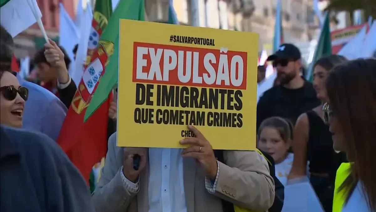 Varios detenidos en España por disturbios antimigrantes