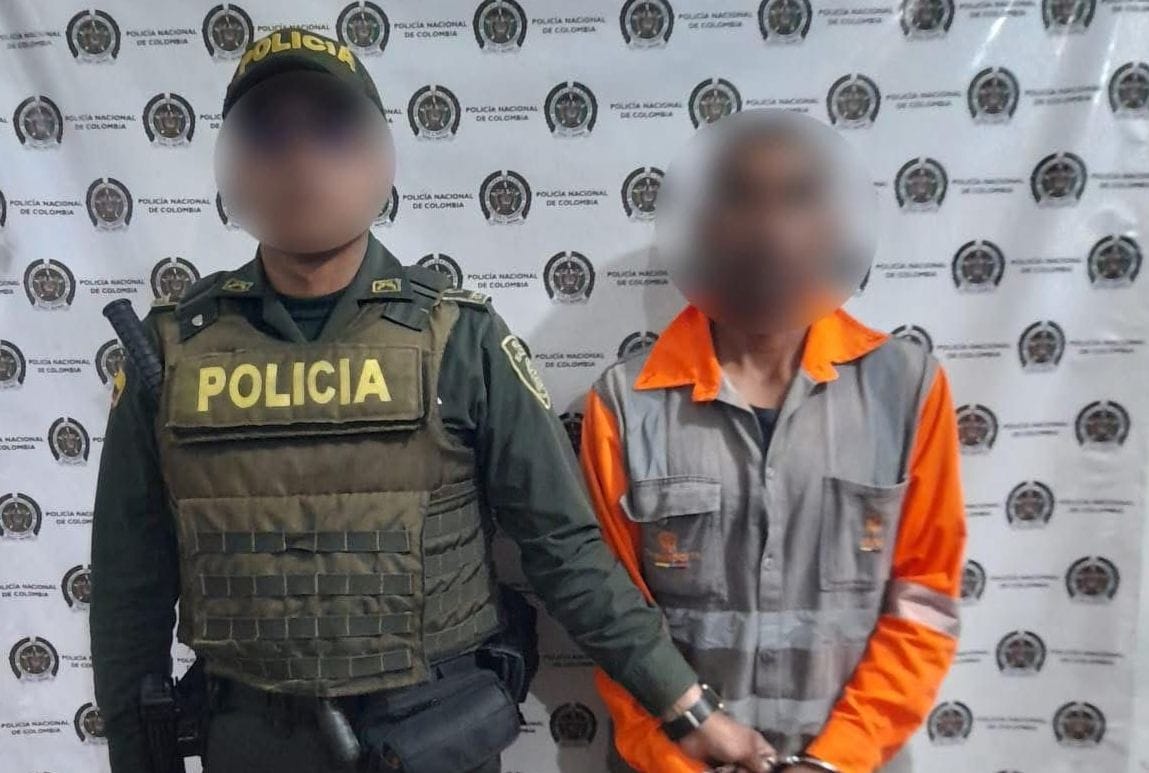 Policía Nacional captura en flagrancia a hombre señalado de golpear a su pareja