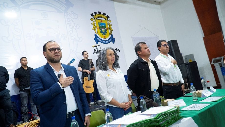 Popayán fue sede de la entrega de títulos de propiedad a familias campesinas del Cauca