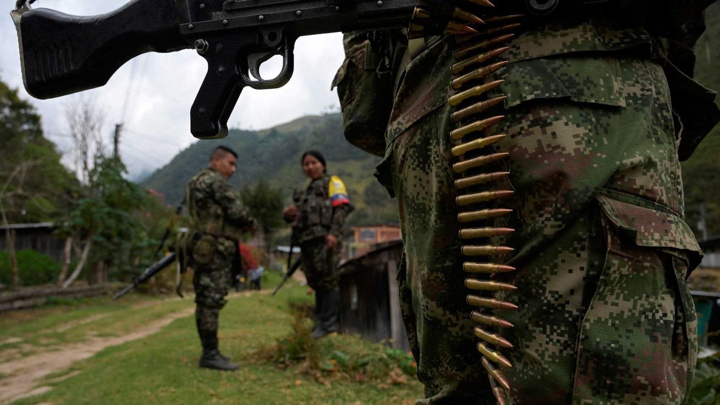 Ola de hostigamientos en el Cauca: varias poblaciones bajo fuego