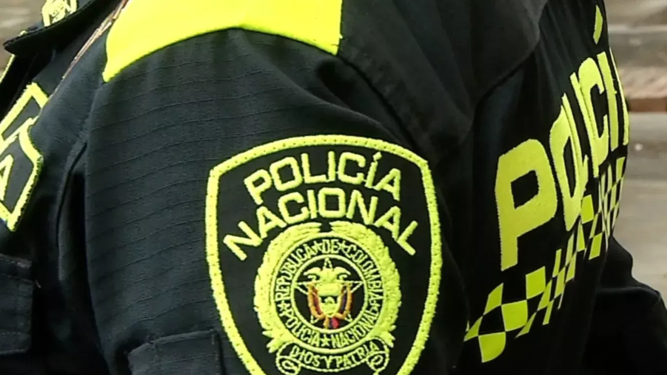 Tres policías heridos tras ataque con carrobomba contra la Policía en El Estrecho-El Patía