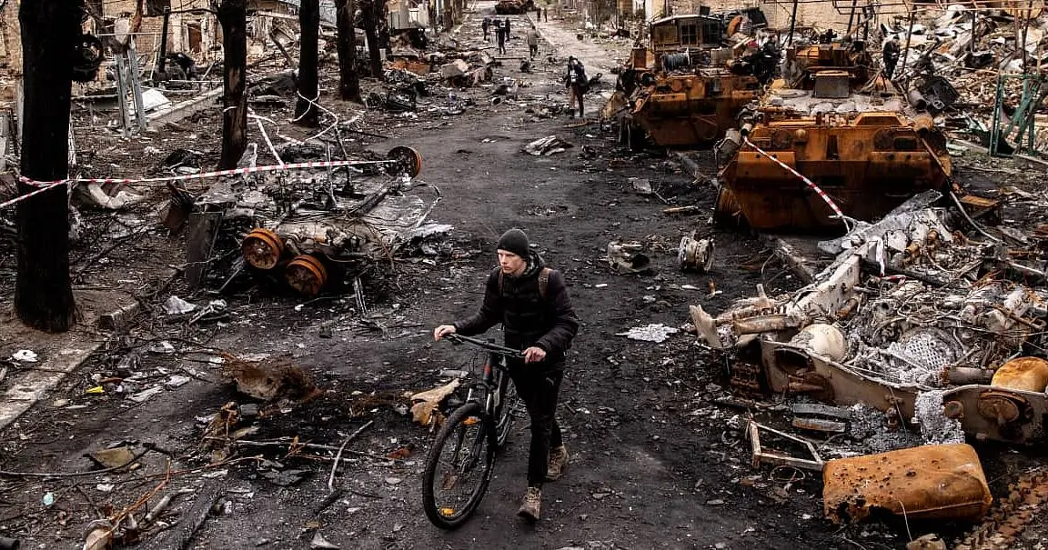 Volodímir Zelenski denuncia ataque ruso con más de 100 drones en Kiev: tres muertos y 31 heridos