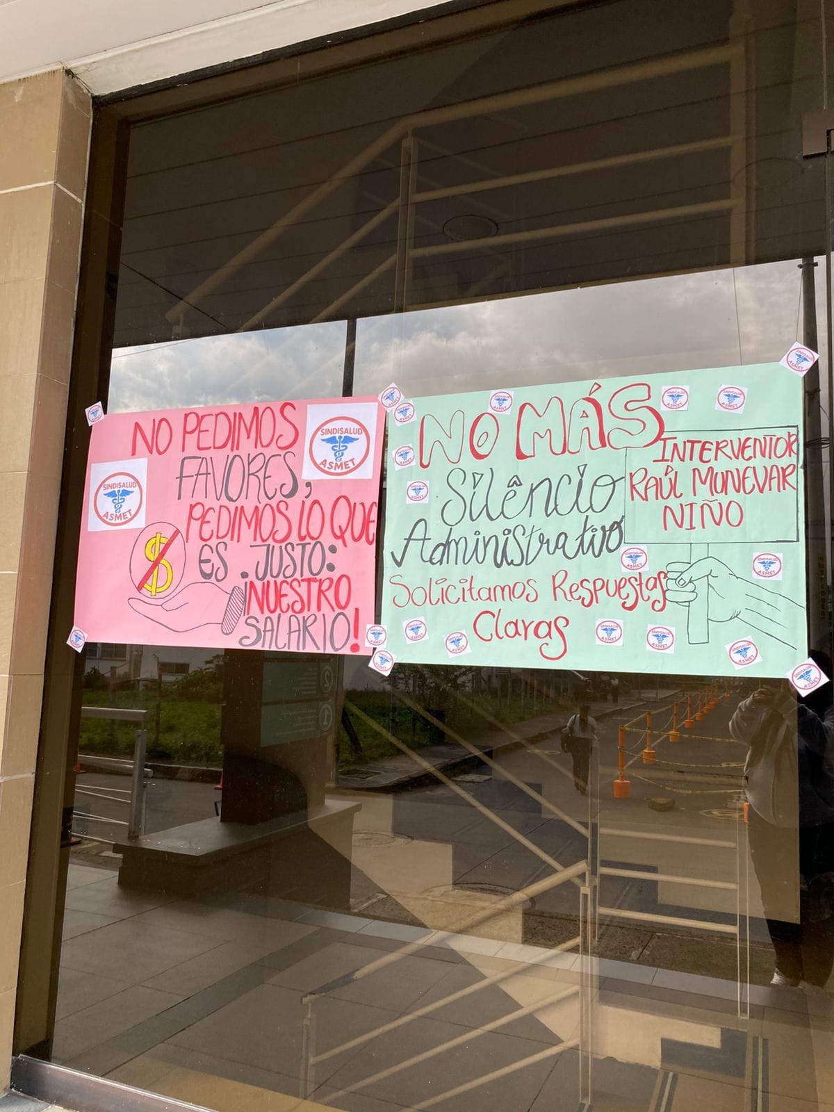 Trabajadores de Asmet Salud completan dos meses sin recibir sus salarios