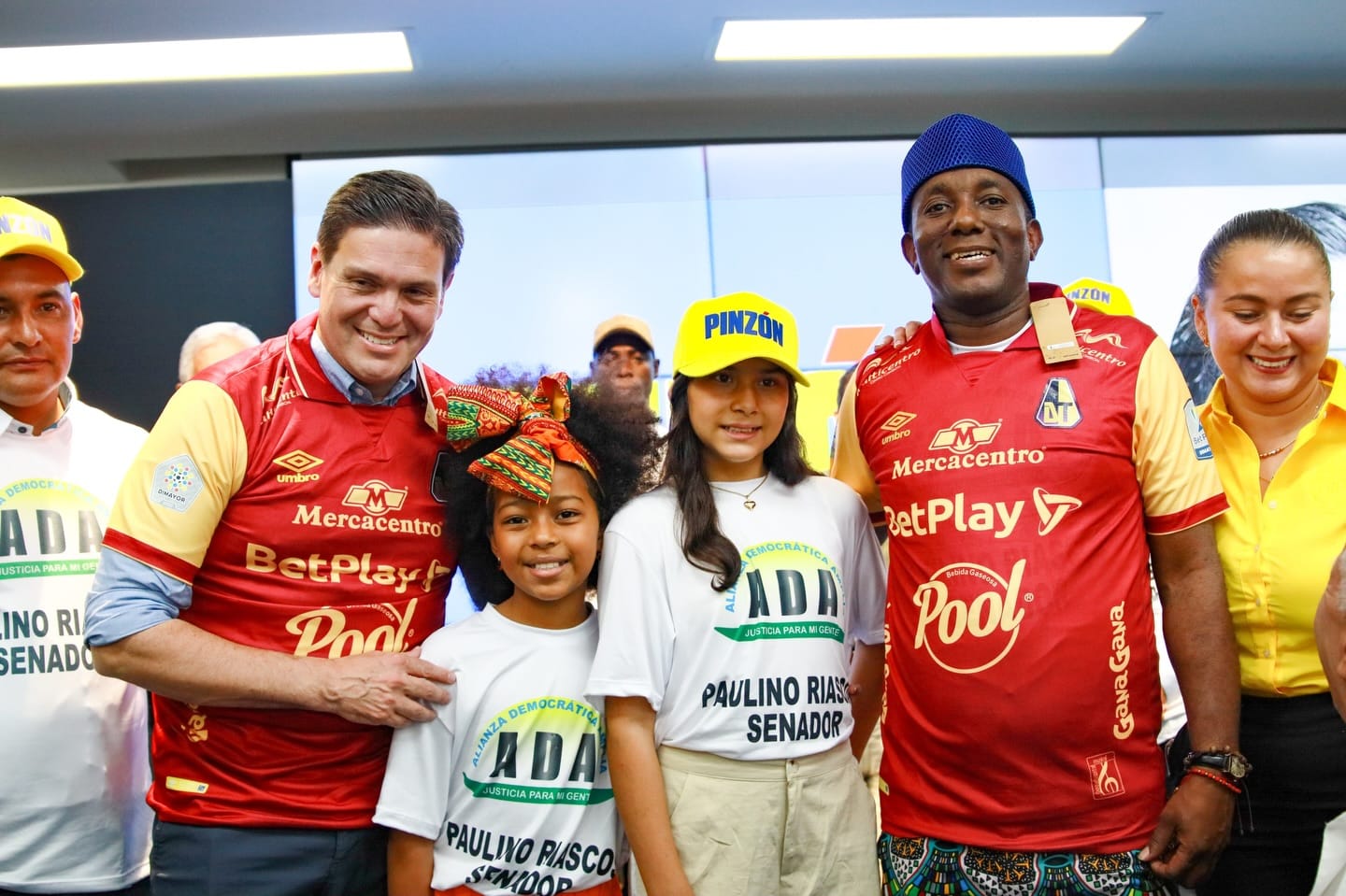 Paulino Riascos cambia de bando: del Pacto Histórico a la coalición ALMA para buscar su reelección al Senado