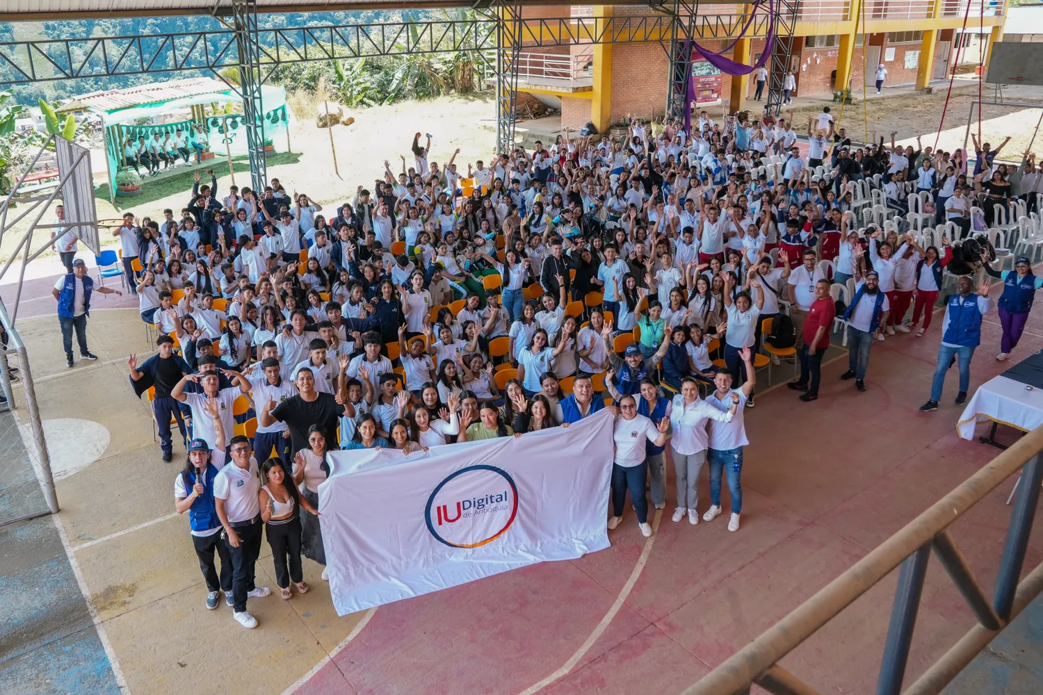 De la desesperanza a la universidad: Así renacen los sueños en las montañas de Argelia