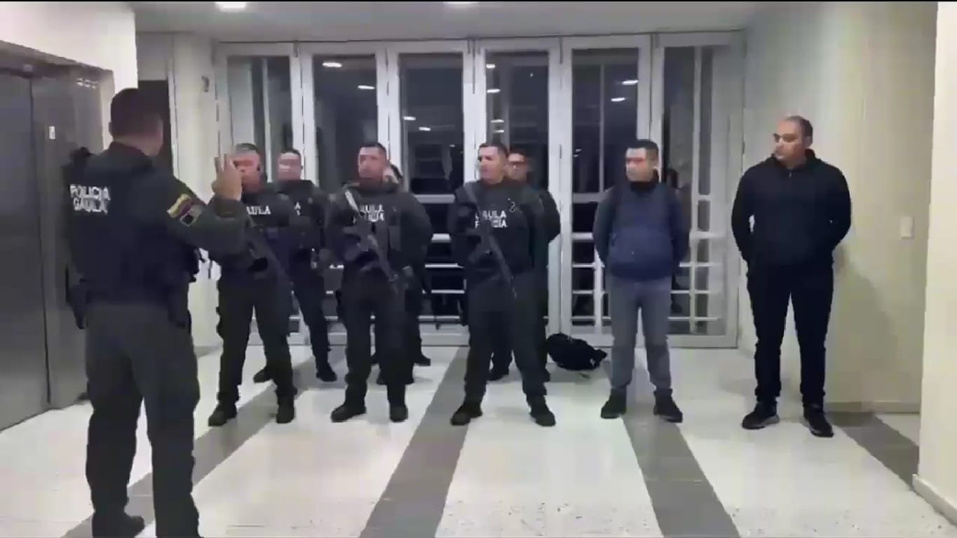 Policía libera a cuatro secuestrados en el Norte del Cauca y captura a tres integrantes de las disidencias