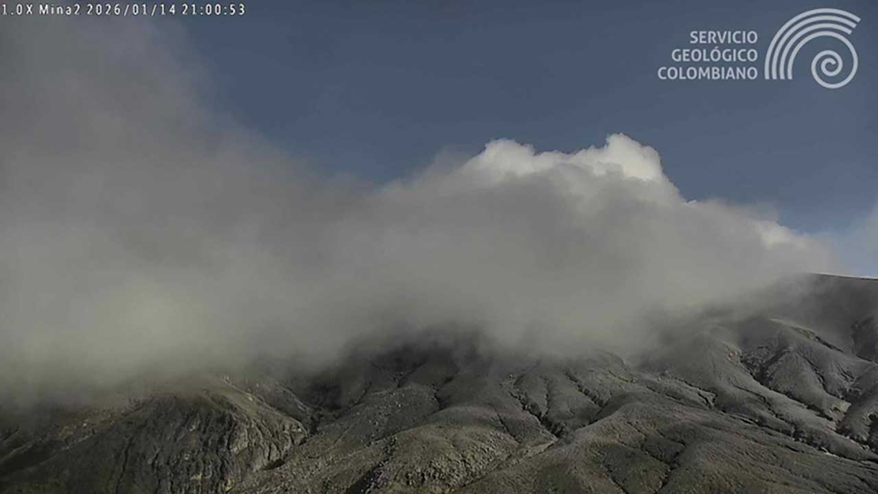 Temperatura del cráter del Puracé desciende, pero el volcán sigue inestable