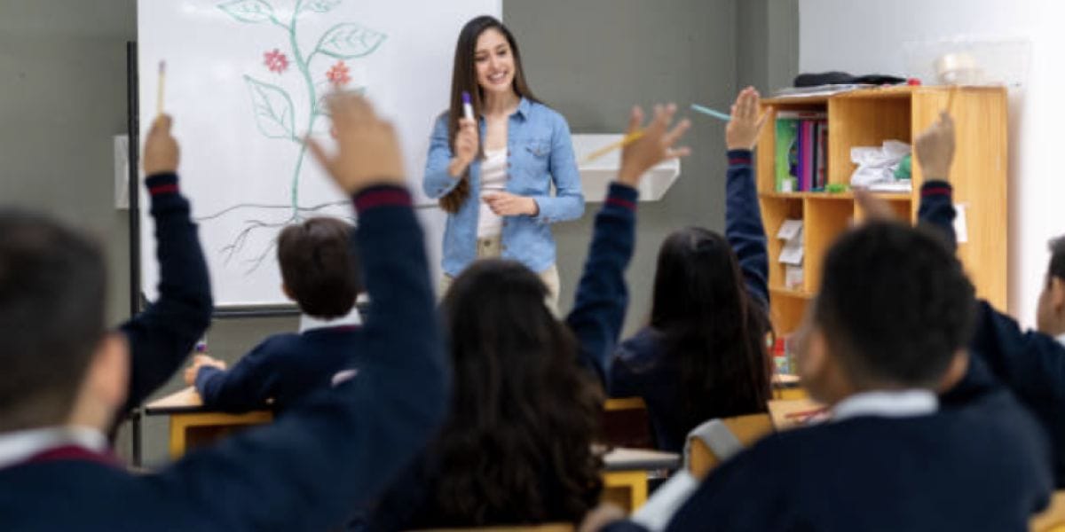 Incremento en el salario mínimo podría llevar al colapso de los colegios privados en Colombia