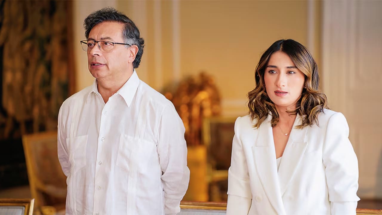 Petro deja sola a Laura Sarabia y la vincula con el caos en el sistema de salud