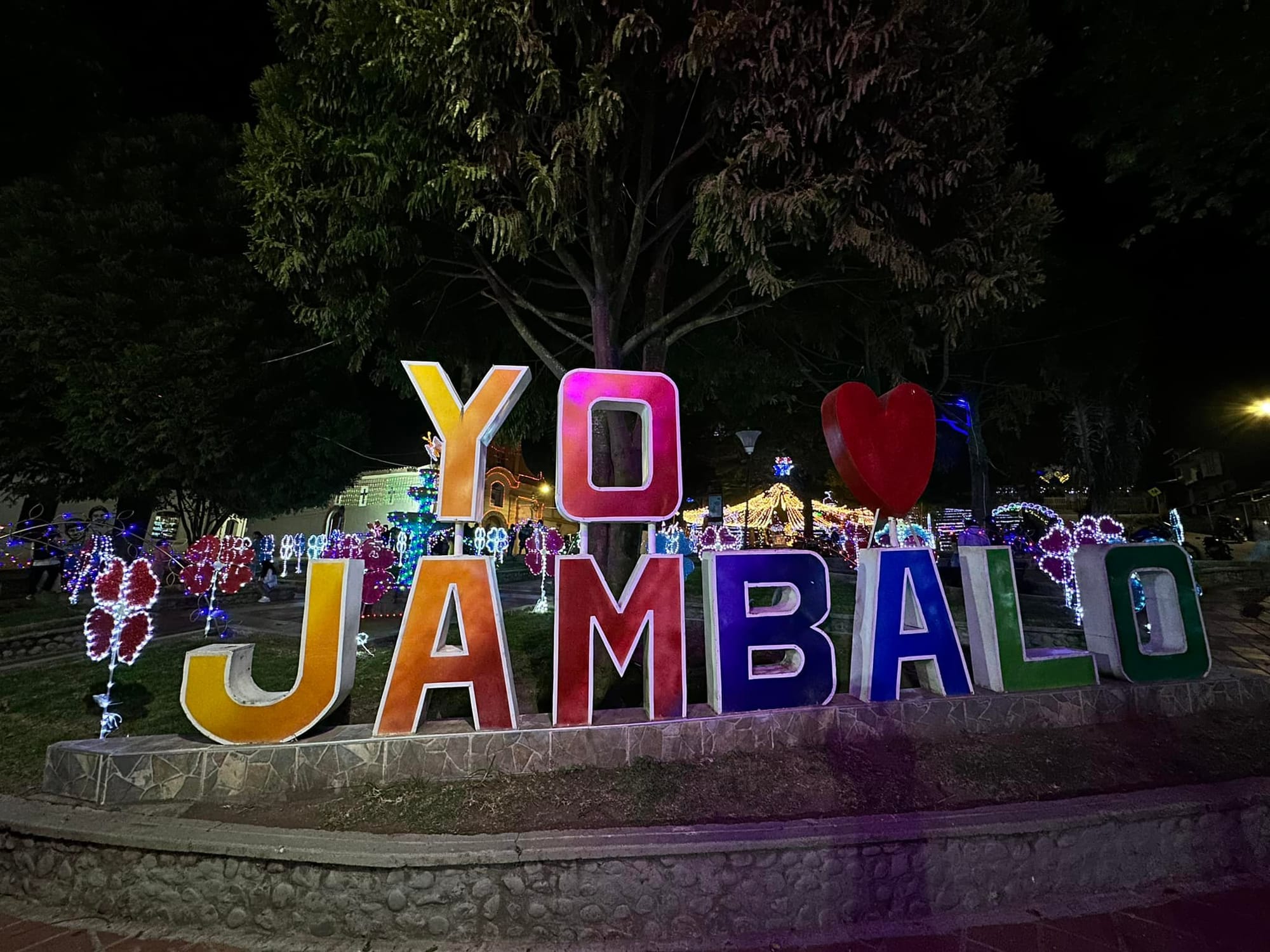 SOS Jambaló: comunidades y comerciantes completan 48 horas sin el servicio de energía