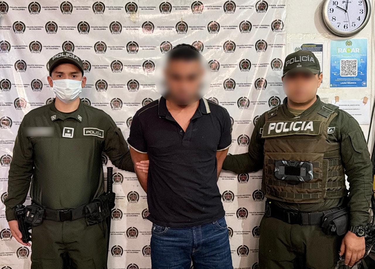Cae en Popayán alias “Manotas”, presunto cabecilla de grupo armado con Circular Azul de Interpol