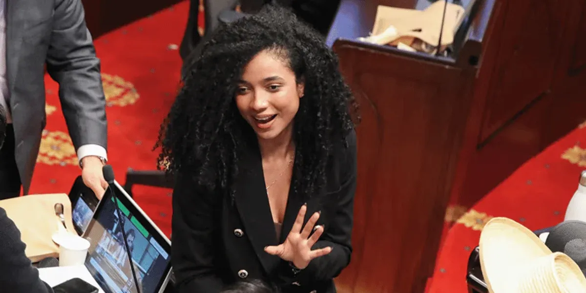 Fiscalía pide casa por cárcel para Juliana Guerrero por escándalo de títulos falsos en la Fundación San José