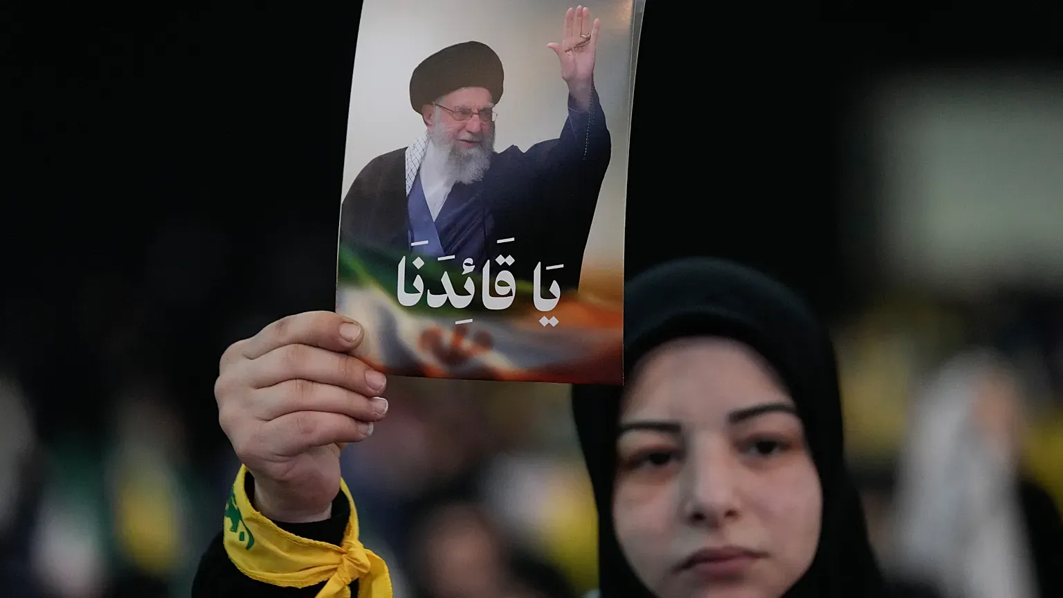 Muerte de Alí Jamenei sacude a Irán en medio de bombardeos y escalada militar