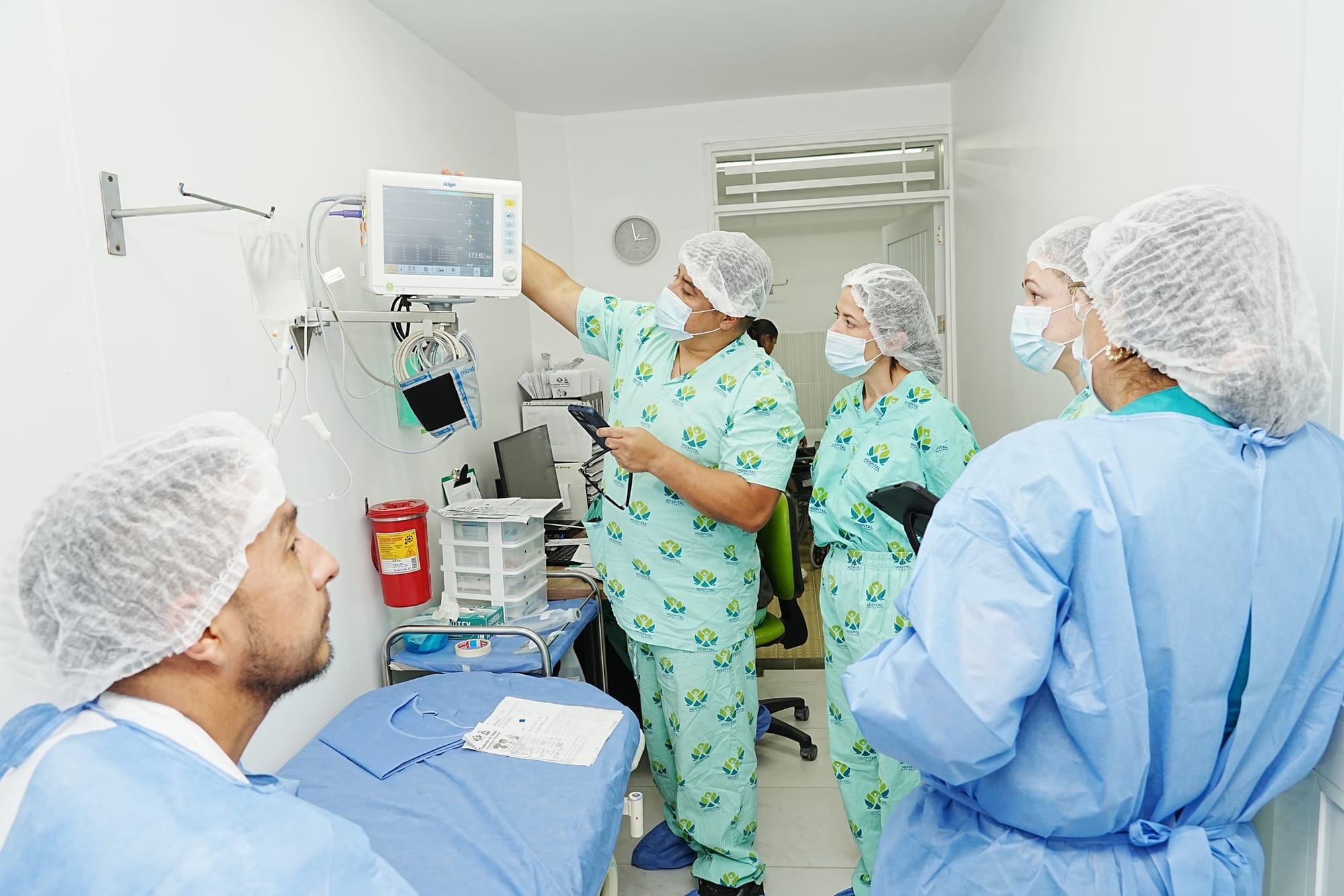 Hospital Susana López de Valencia destaca atención a pacientes pese a crisis del sistema de salud