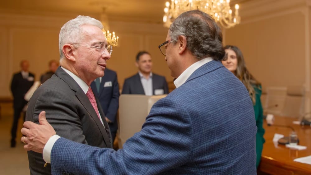 Petro y Uribe vuelven al ring político: fuerte choque por elecciones y candidatos