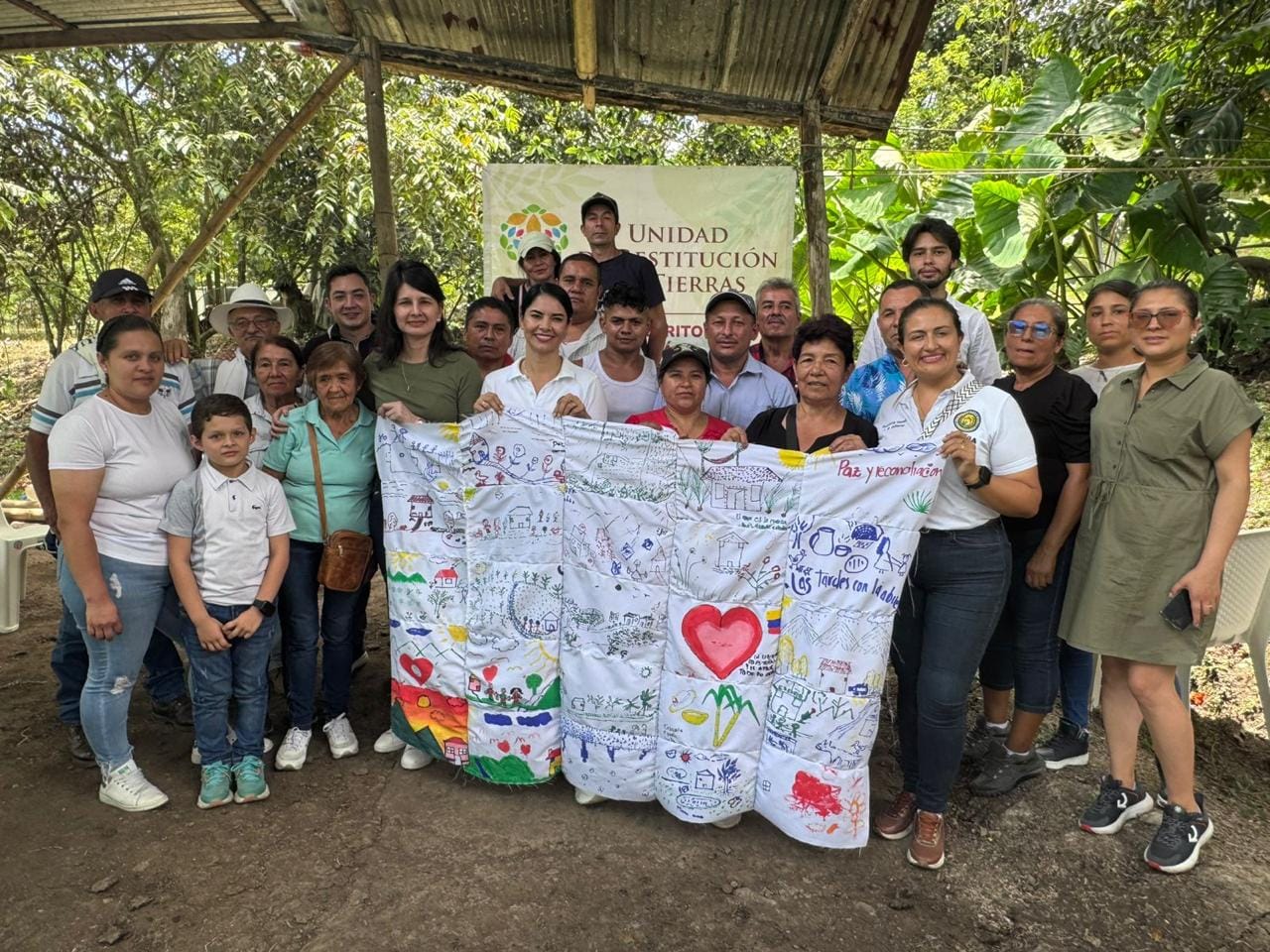 Más de 200 familias campesinas avanzan con proyectos productivos en Cundinamarca