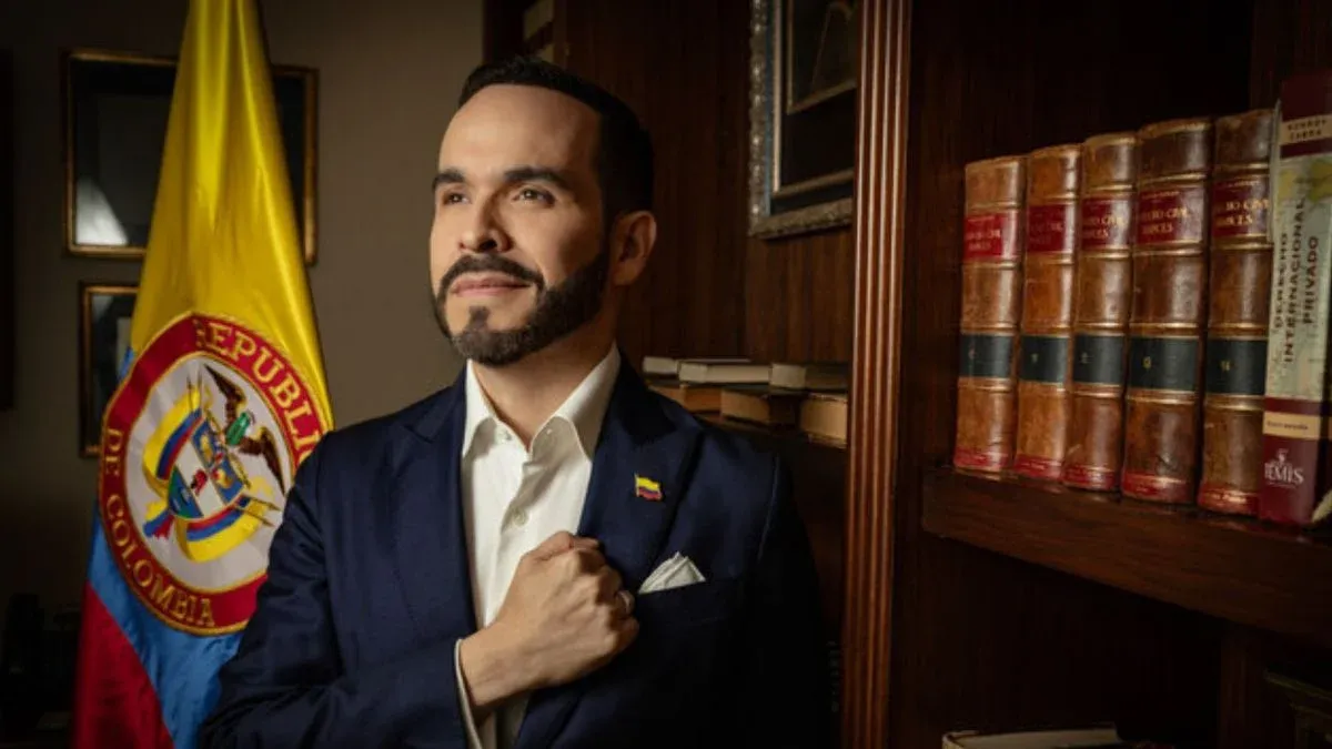 De la Espriella denuncia persecución política y advierte riesgos contra su vida en plena campaña presidencial