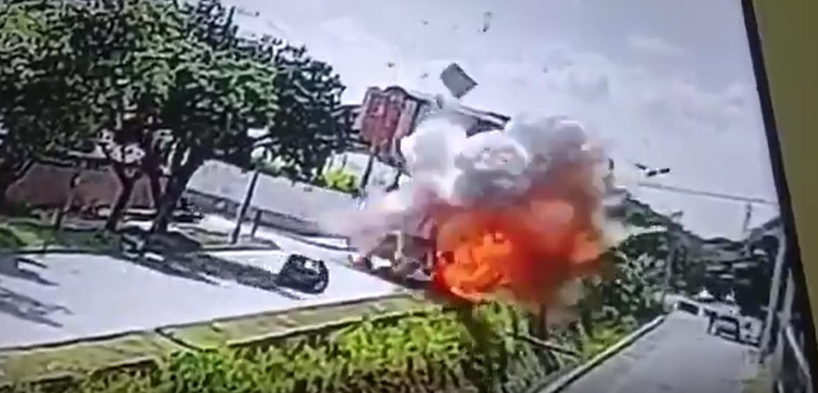Video capta el momento exacto del atentado con explosivos cerca del Batallón Pichincha en Cali