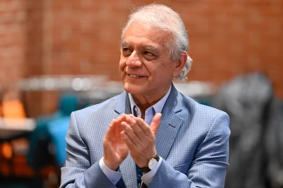 Bernardo Camacho deja la Supersalud en medio de la crisis de las EPS